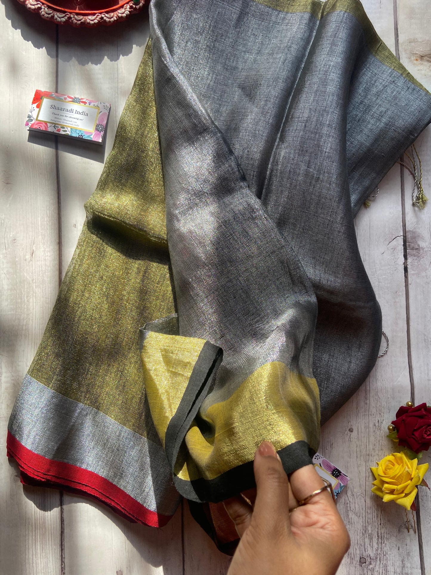 Goldy Silver Linen Saree