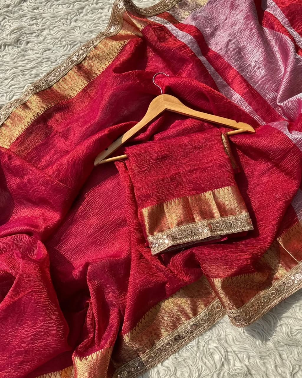 Ruhani Banarasi Silk Saree