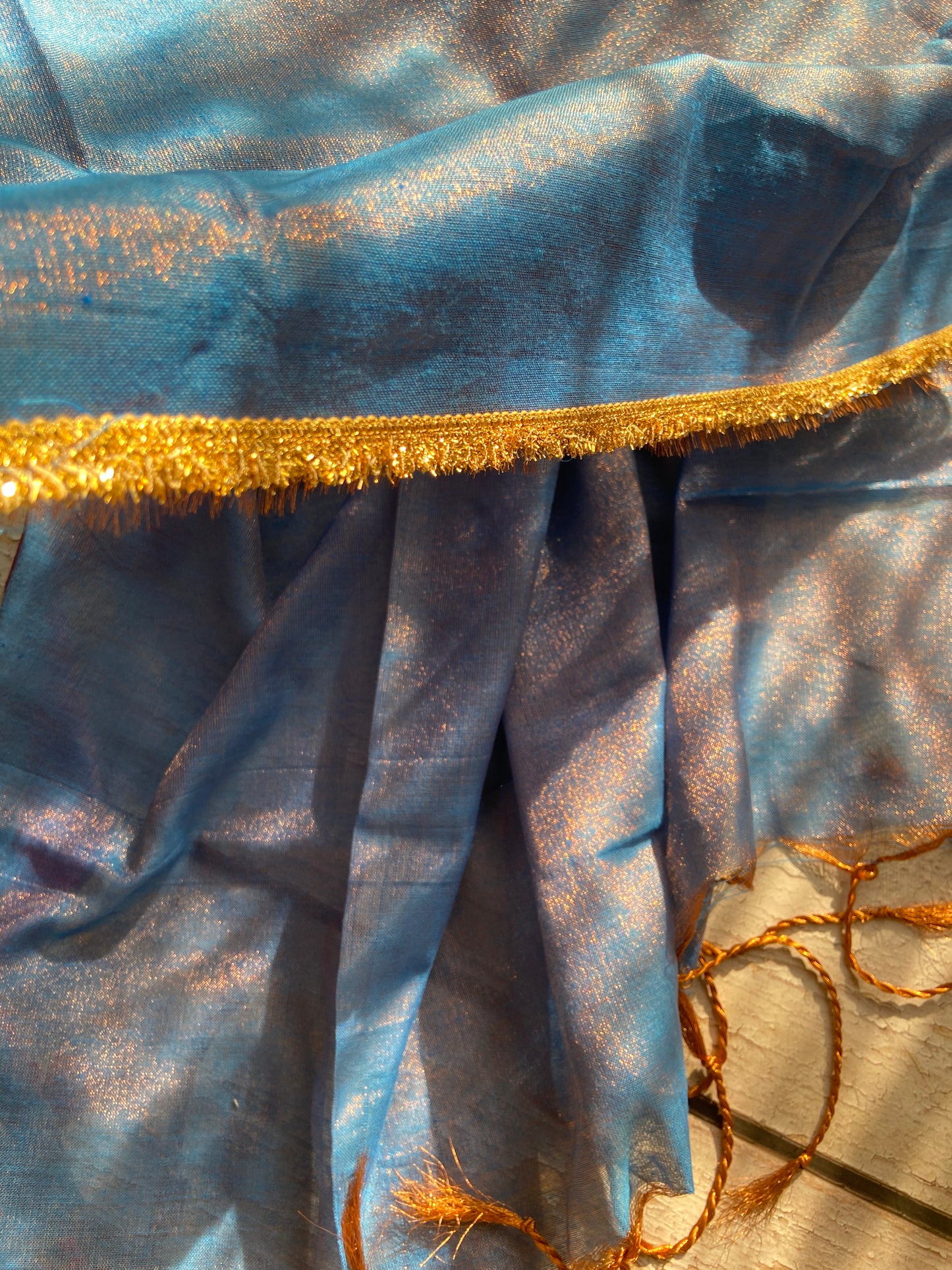 Sunehri Tissue Aasmani Saree