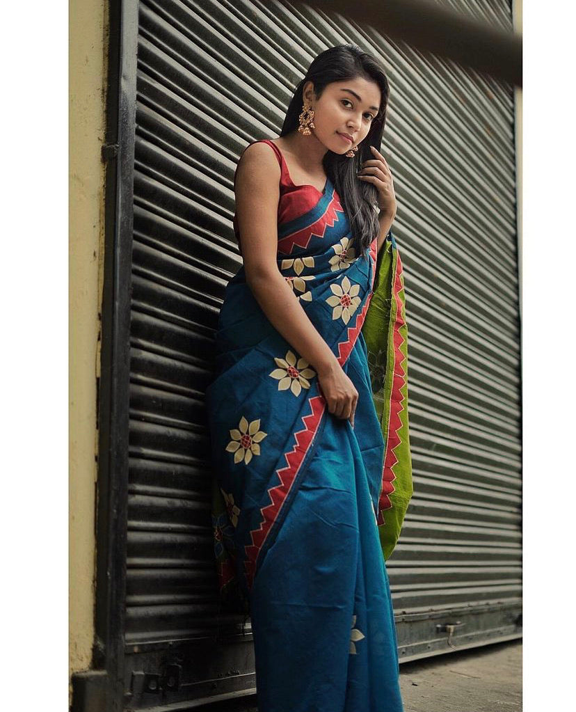 Neela Basant Saree