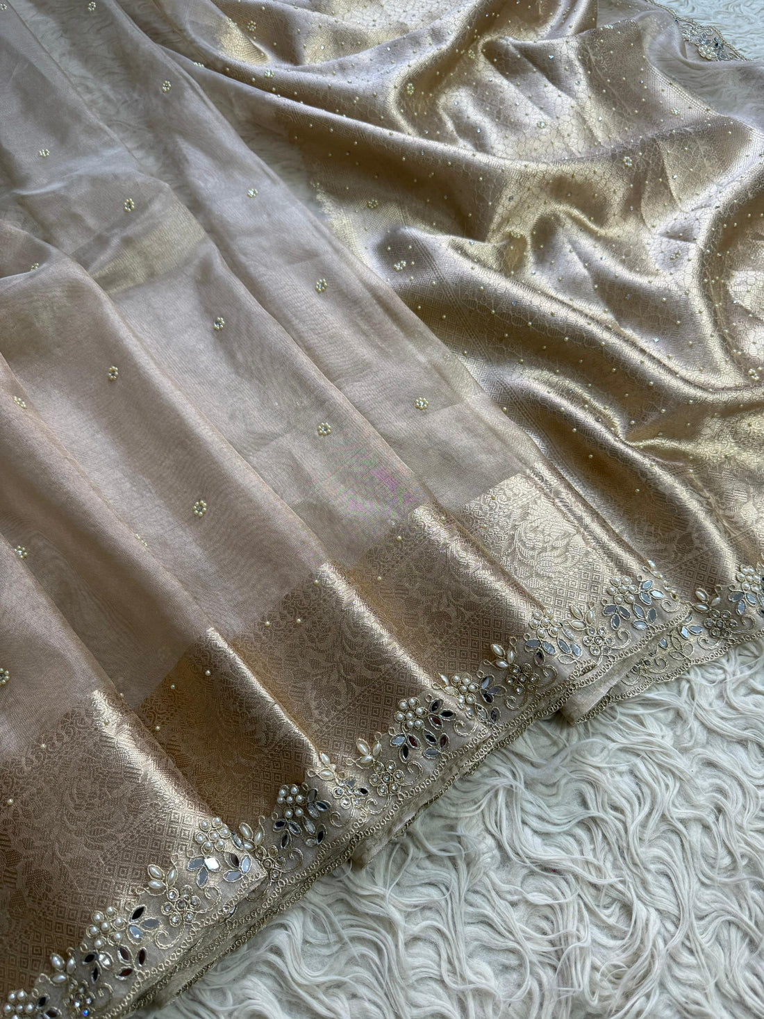 Aruhi Tissue Silk Saree