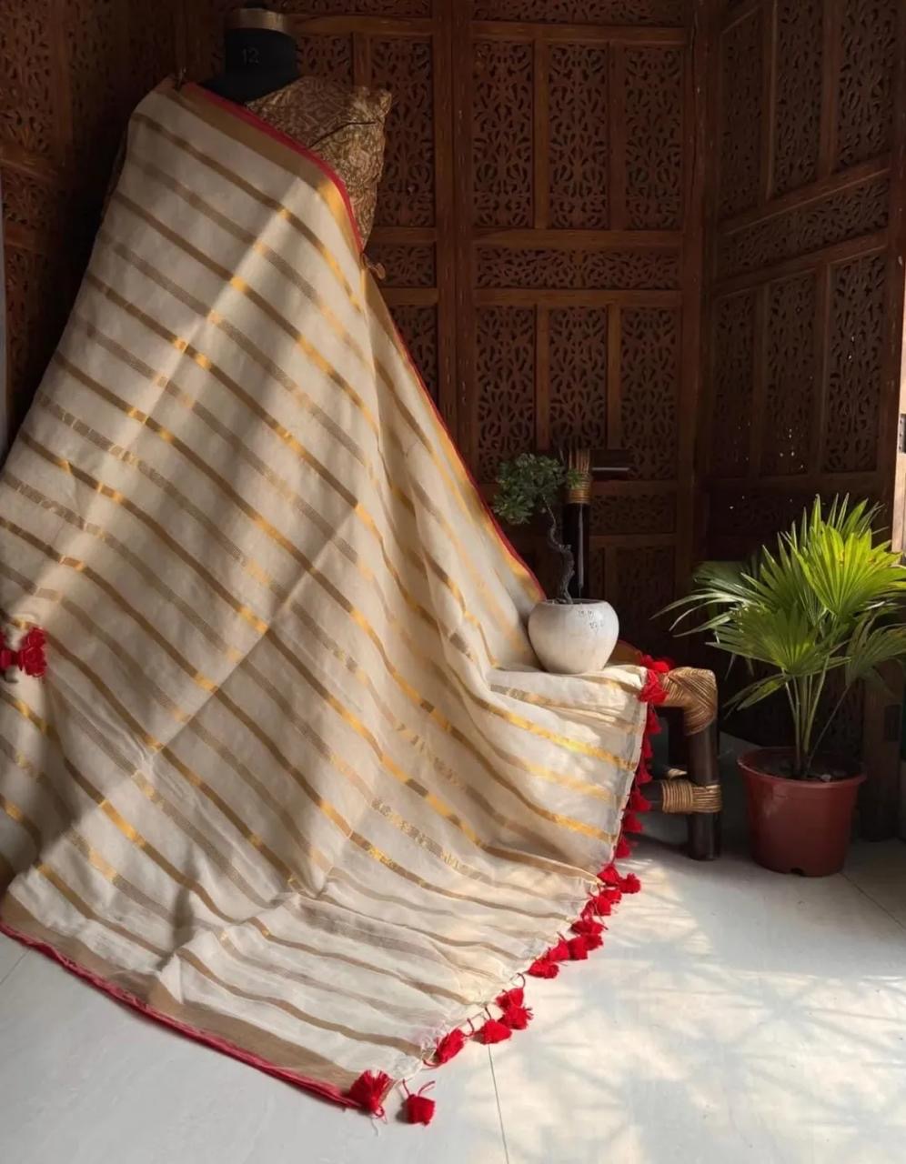 Maya Mul Saree