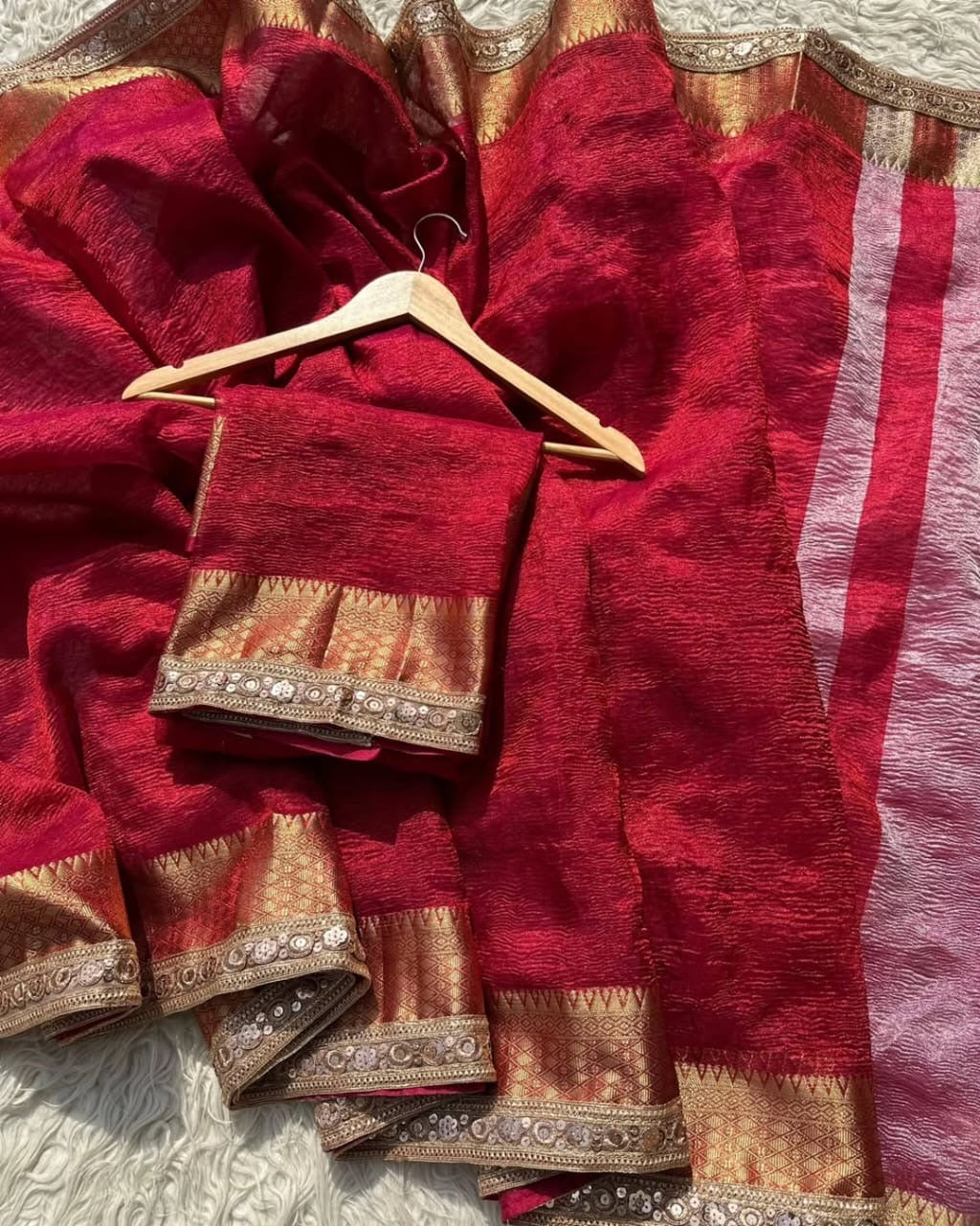 Ruhani Banarasi Silk Saree