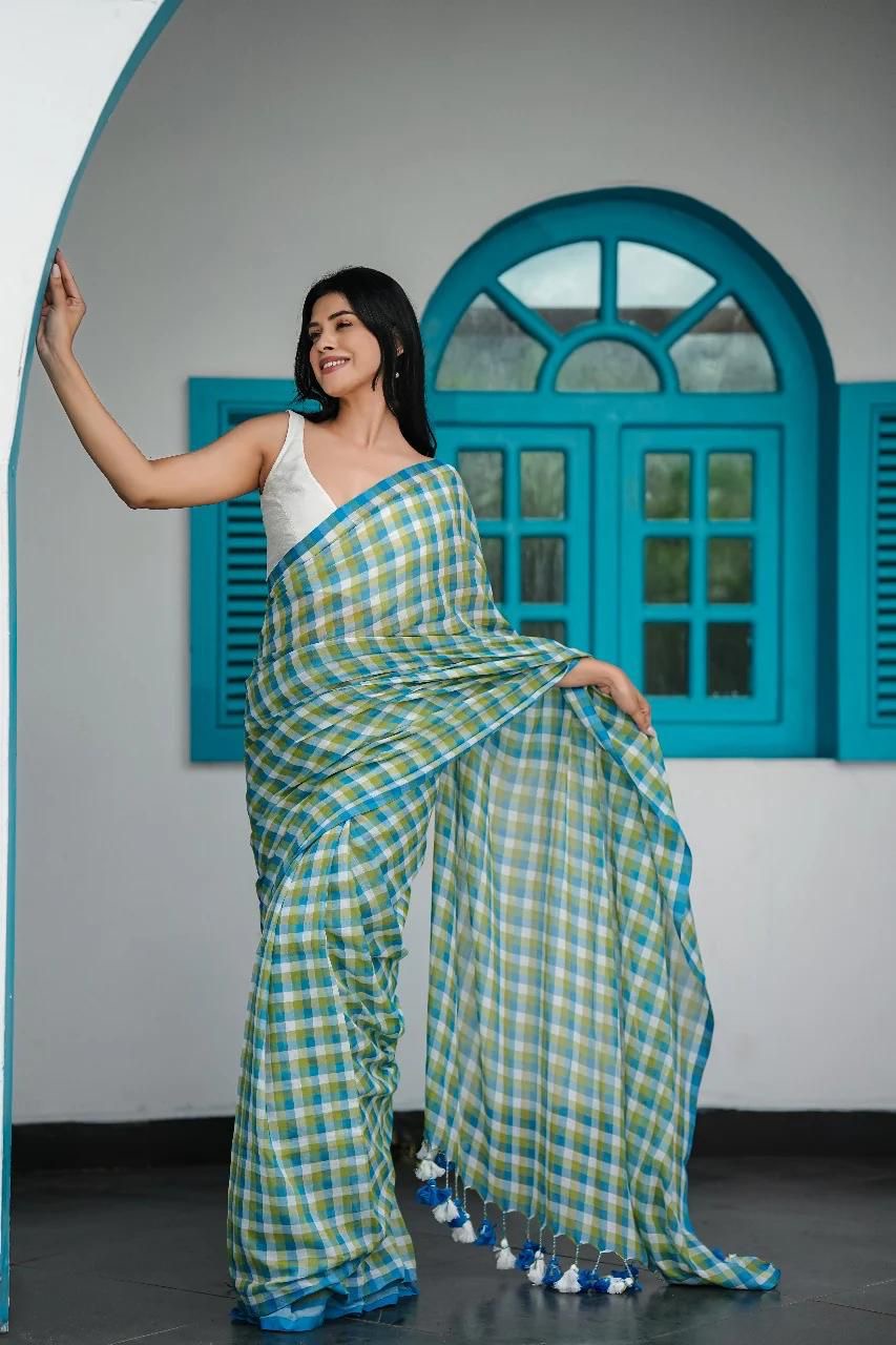 Ila Checked Mul Saree