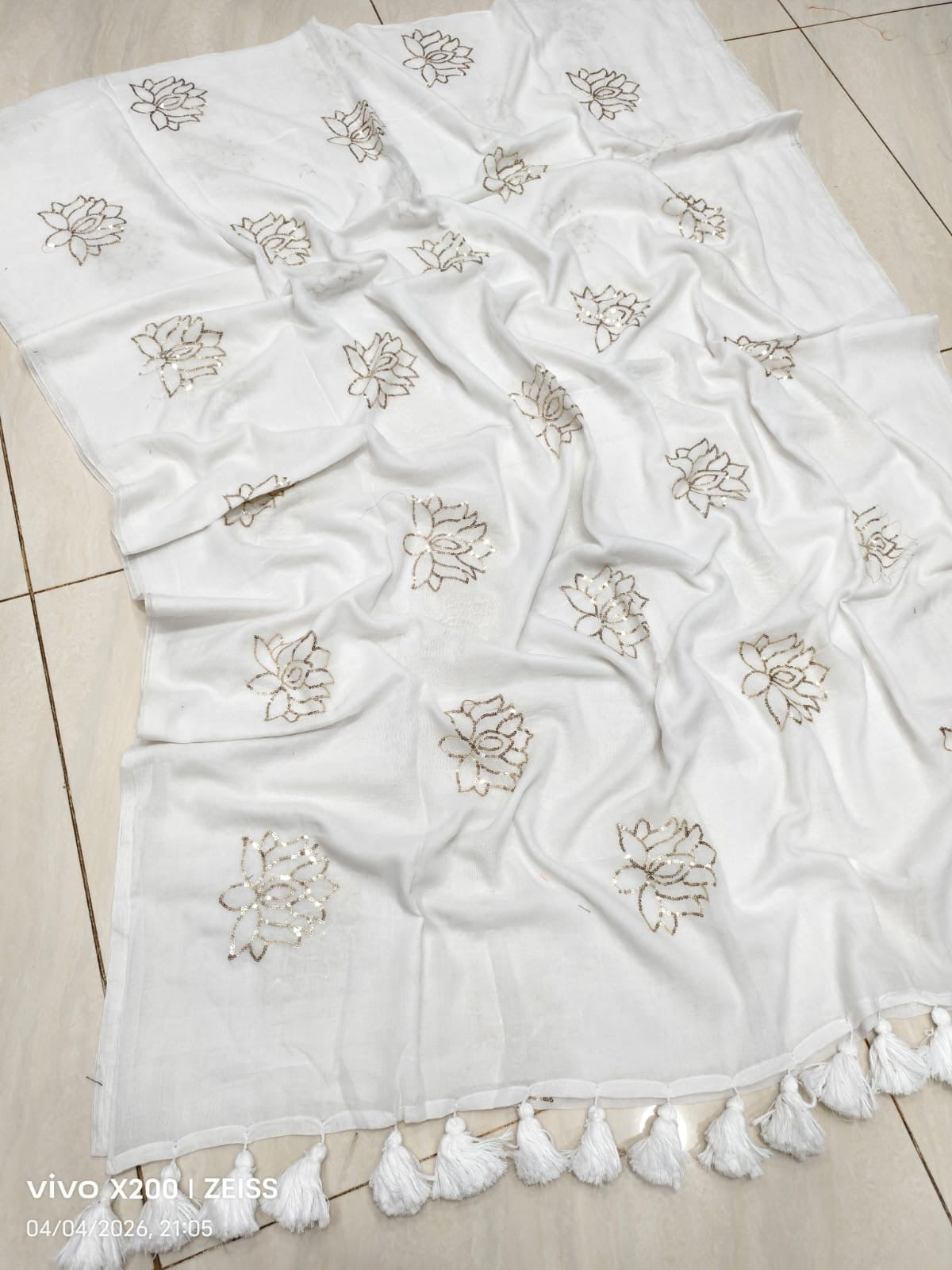 Sequinned kamal mul saree