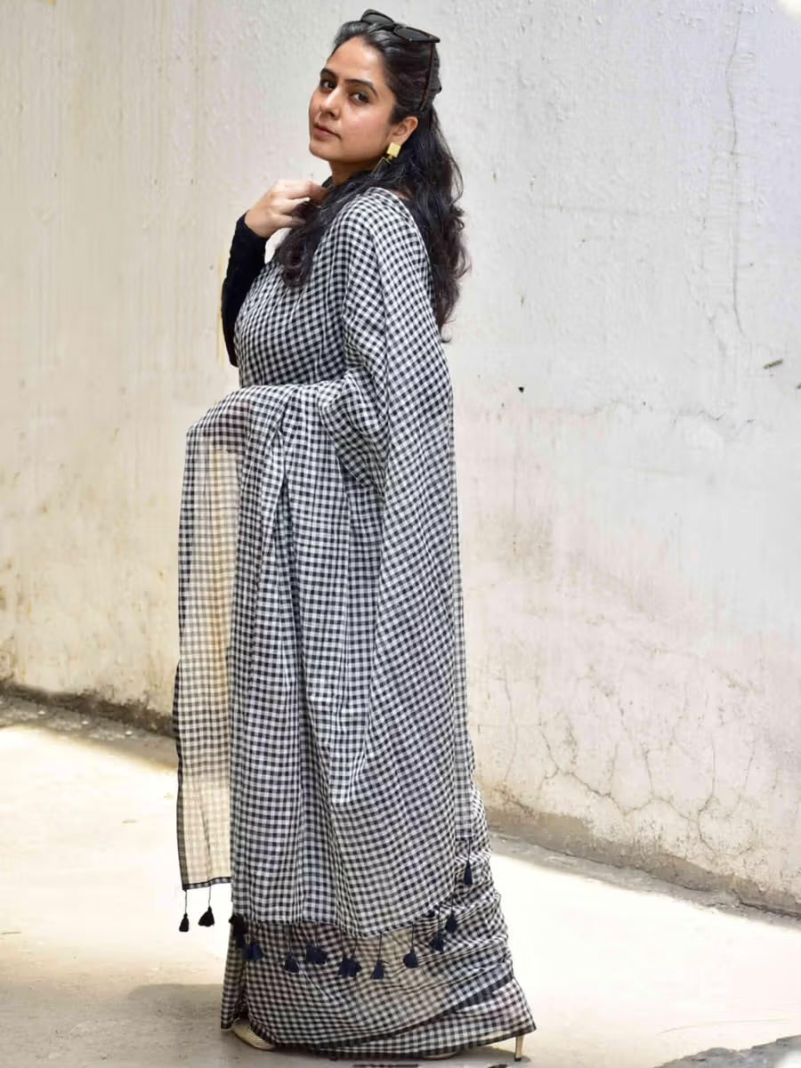 Kalindi Checked Mul Saree