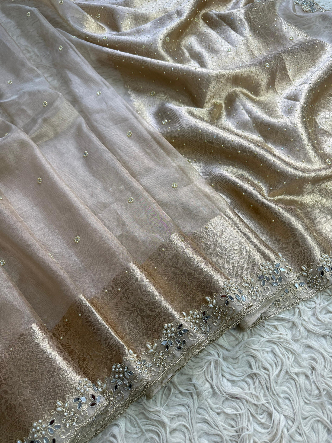 Aruhi Tissue Silk Saree