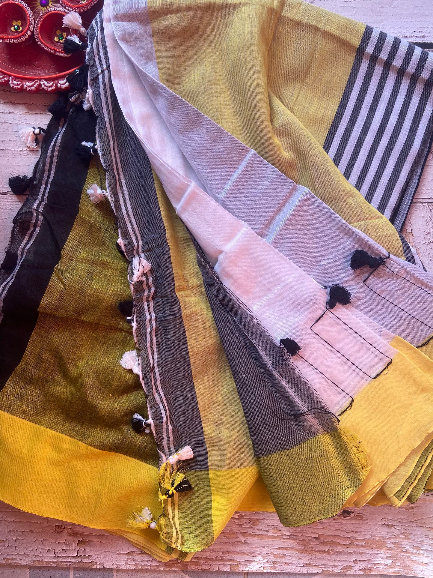 Aalo Adhari Mul Saree