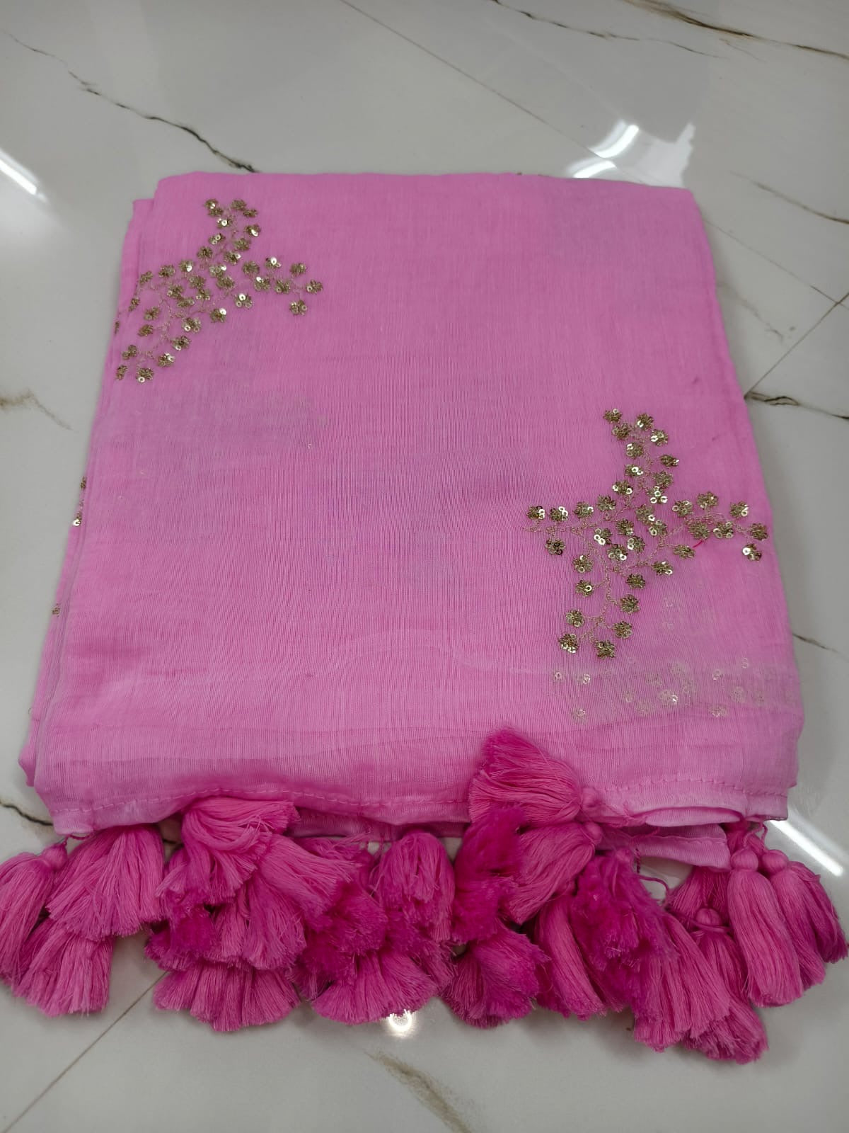 Sequinned Banlata Saree