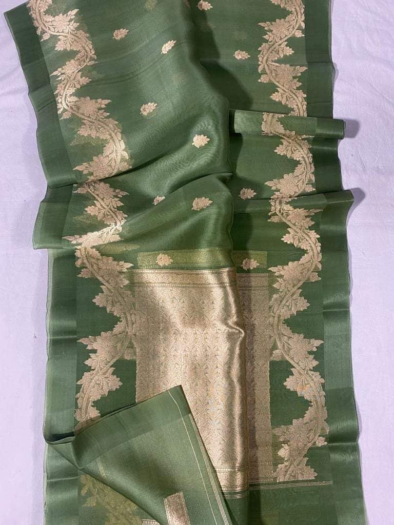 Banarasi hazaar booti Saree