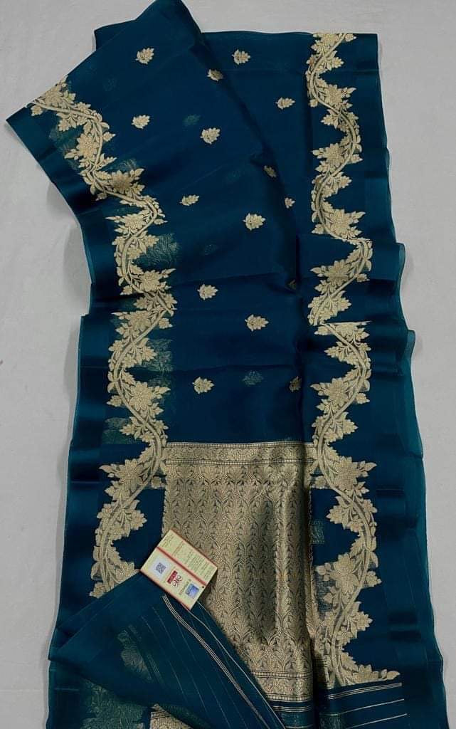 Banarasi hazaar booti Saree