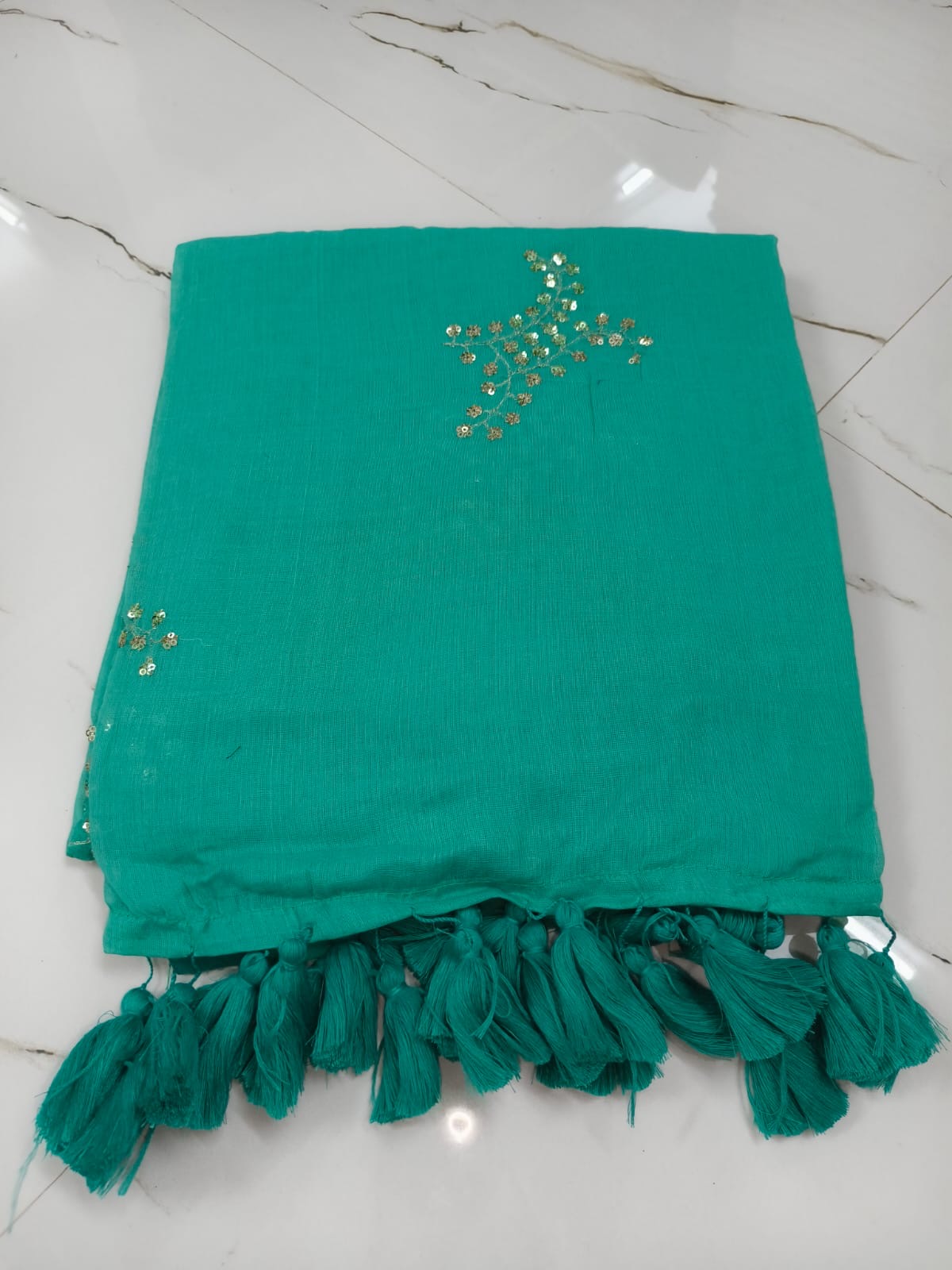 Sequinned Banlata Saree