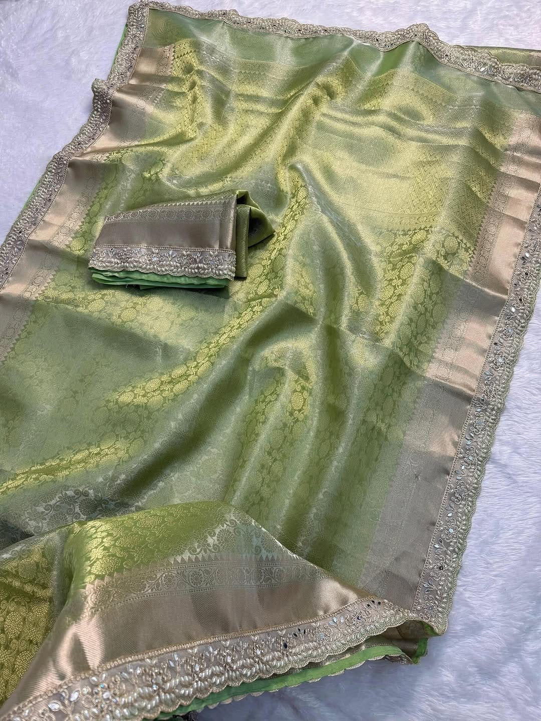 Srija Banarasi Silk Saree (green)