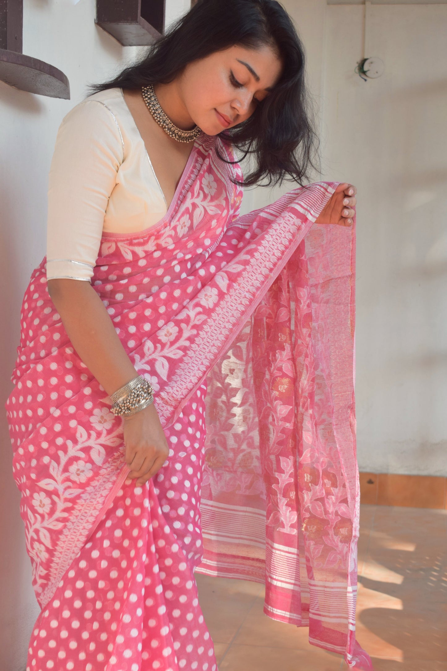 Gulabi Jamdani Saree