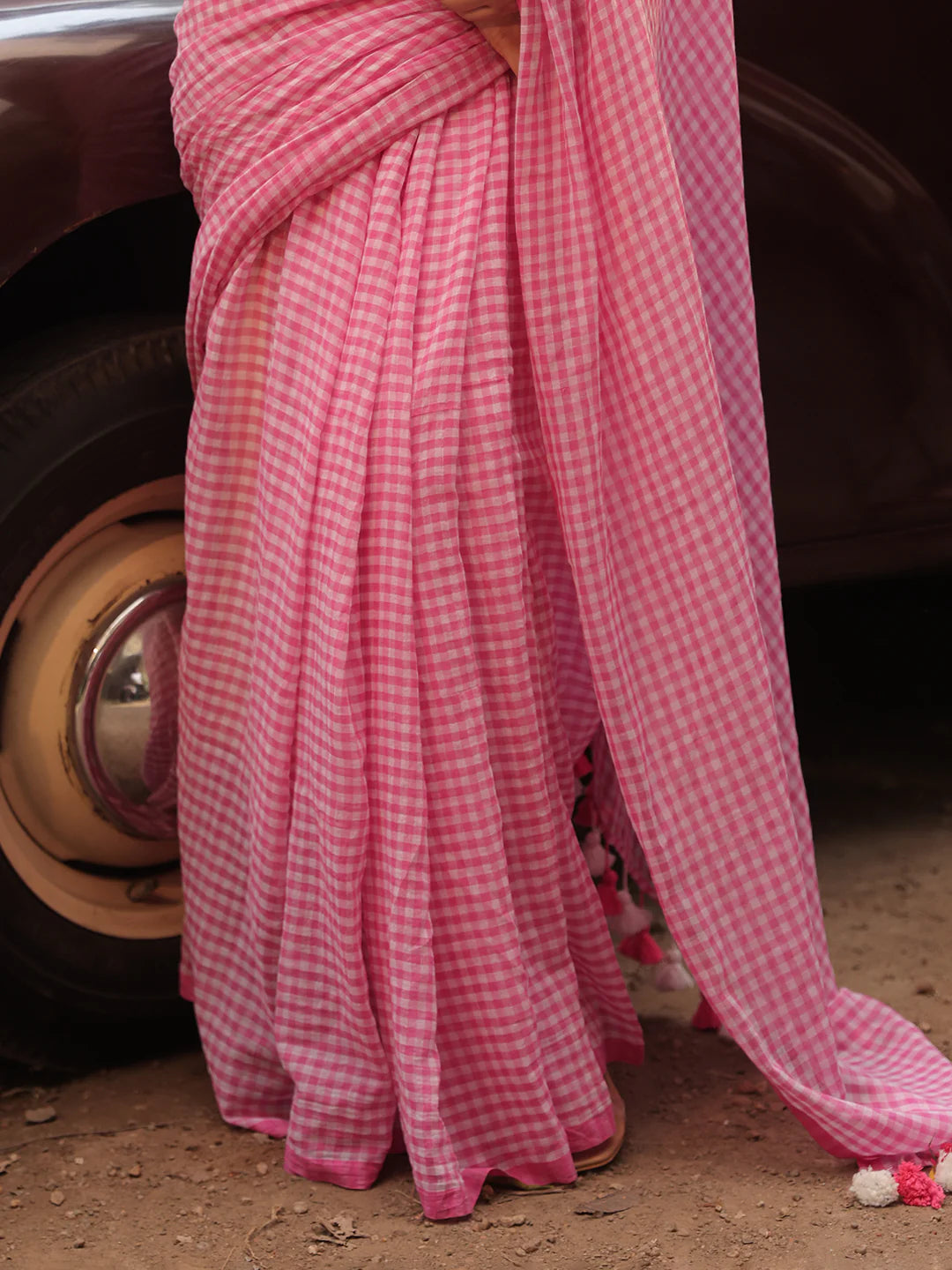 Ila Checked Mul Saree pink