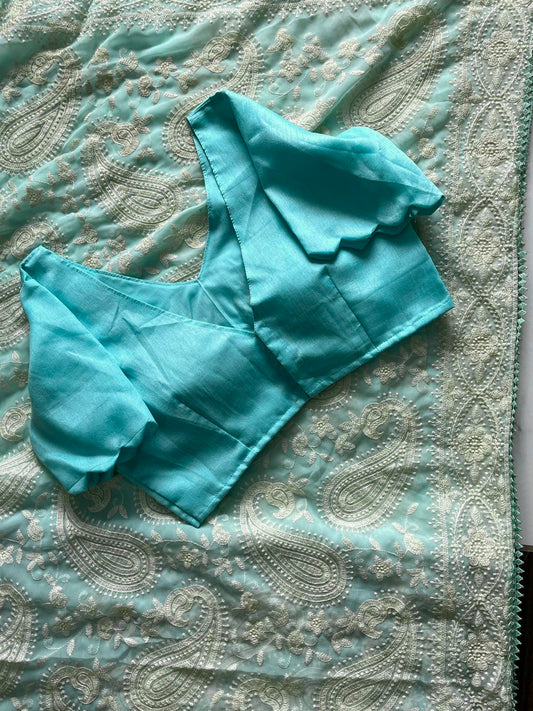 Adityaa Chikan Saree