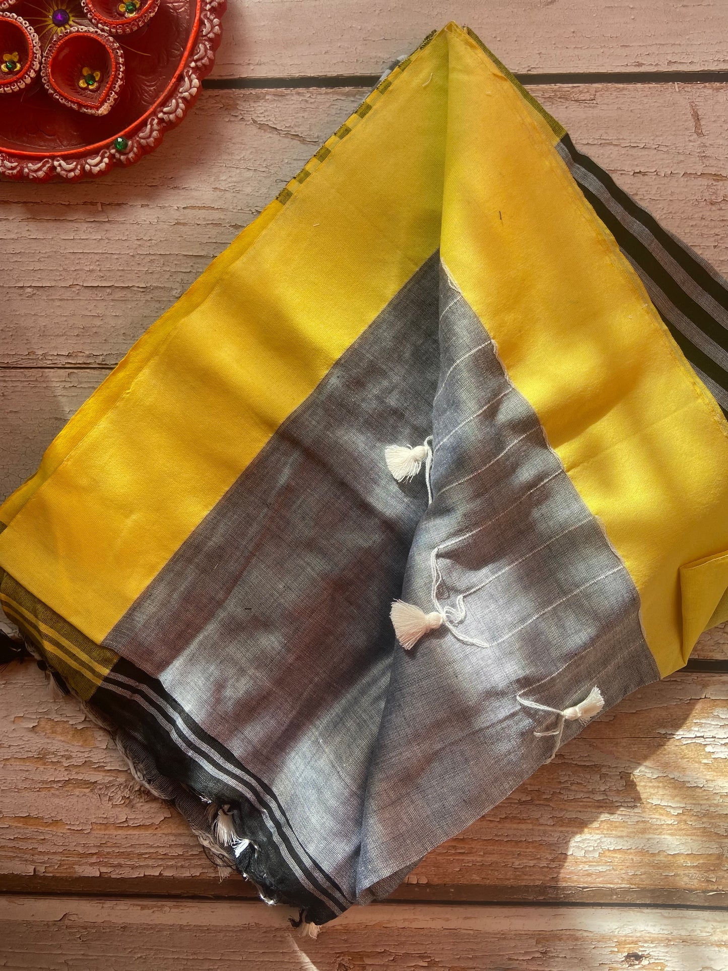 Aalo Adhari Mul Saree