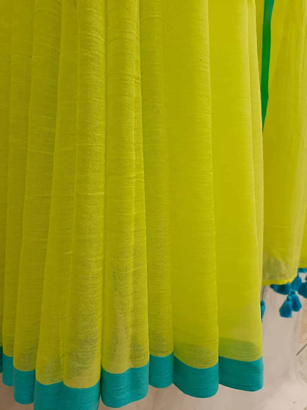 Alaya Mul Saree (Lime)