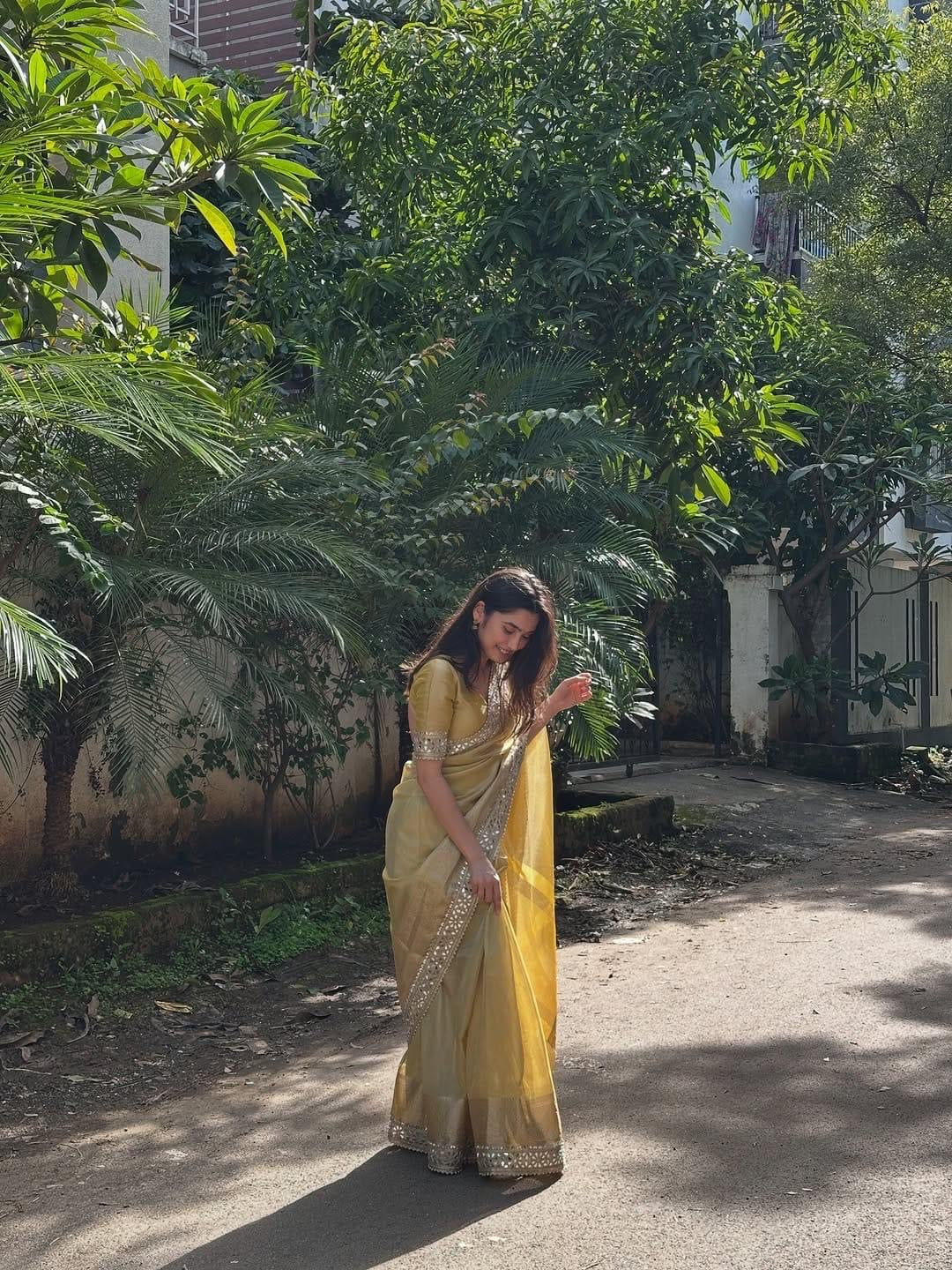 Satya Tissue Silk Saree