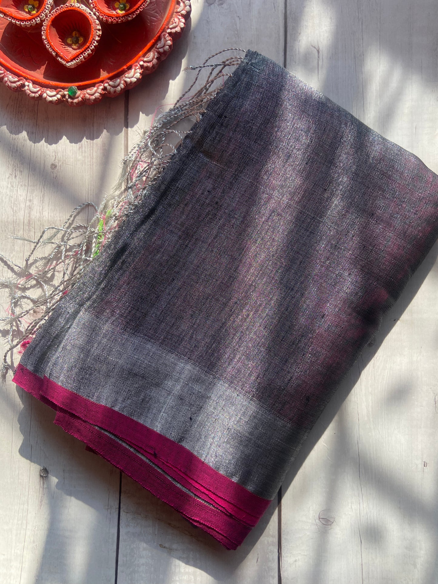 Gul Silver Zari Linen Saree