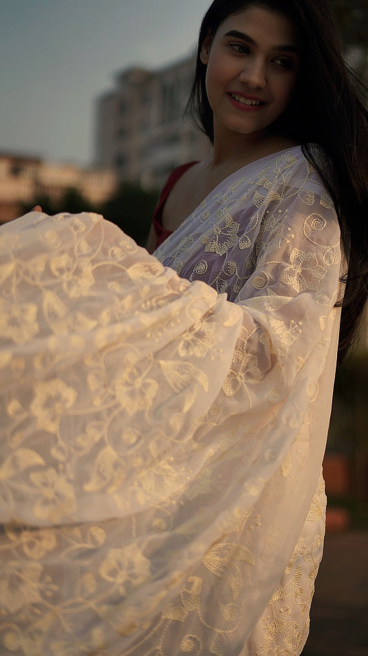 Magnolias in Spring Saree