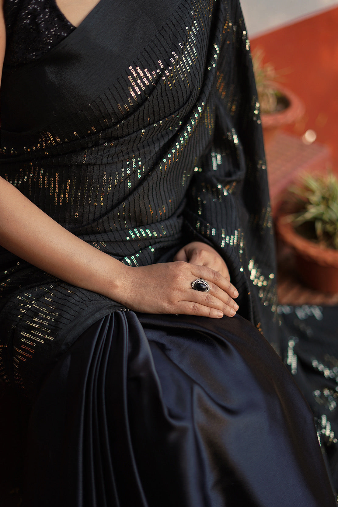 Parineeti Chopra's Black Saree Exudes Grace Of A Very Different Kind -  TheDailyGuardian