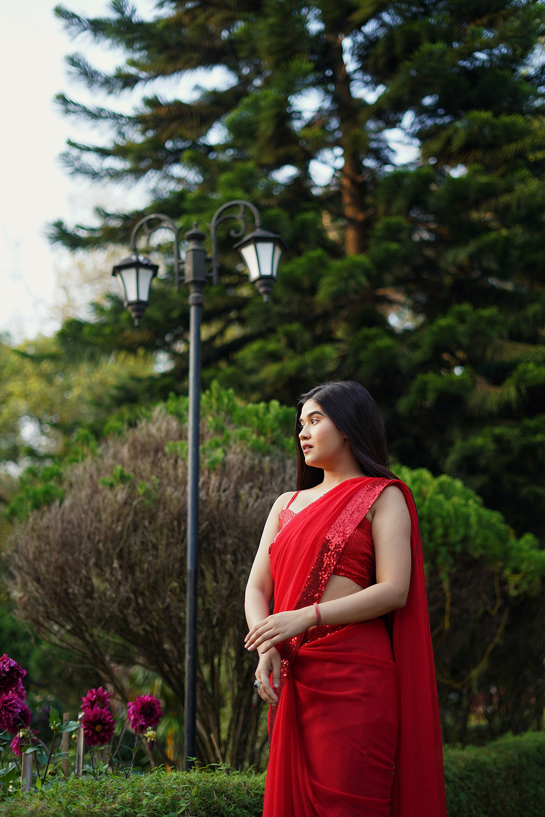 Beautiful girl in red saree HD wallpapers | Pxfuel